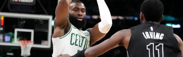 电竞战绩-【现场】单节狂轰46分 赛季最爽一战点燃花园激情