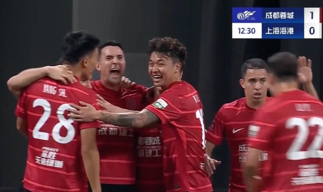 英雄联盟积分排名-热议成都4-1海港：徐正源打海港有办法，穆帅战术是强者思维