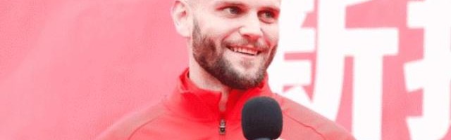 英雄联盟积分排名-海港新援后卫：中超有很多优秀前锋 但有信心防住