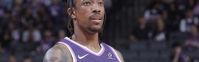 电竞战绩-德罗赞砍下41分11助攻 生涯第二次斩获至少40分10助攻