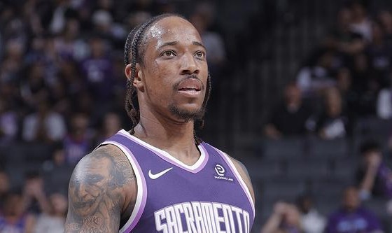 电竞战绩-德罗赞砍下41分11助攻 生涯第二次斩获至少40分10助攻