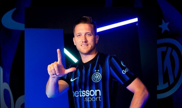 LOL Worlds 积分榜-官方：泽林斯基当选国米2月最佳球员