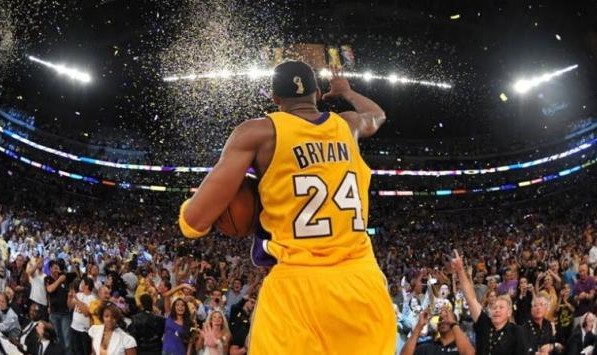 英雄联盟积分排名-重温紫金历史！珍妮·巴斯：未来推出9集湖人纪录片