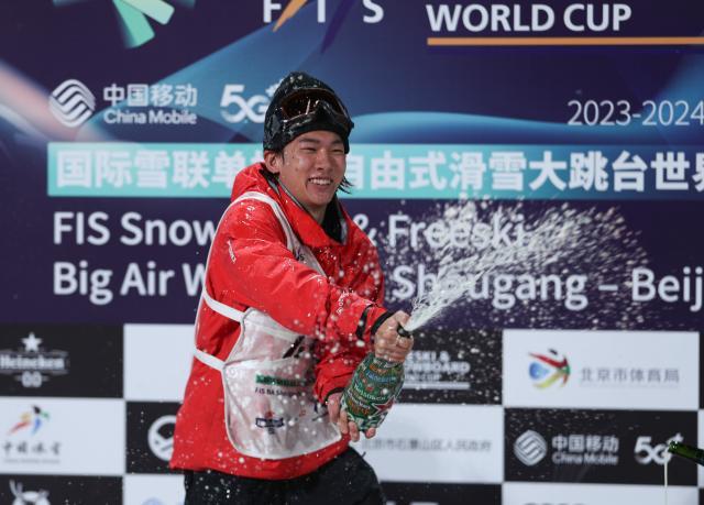 1701525704638073817.jpg 656b3779f3e8fabeee2d43b0.jpg